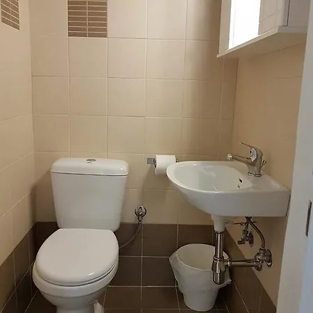 Errathens Zephyr - Center, 3 Bd, 1 Bath * Афины